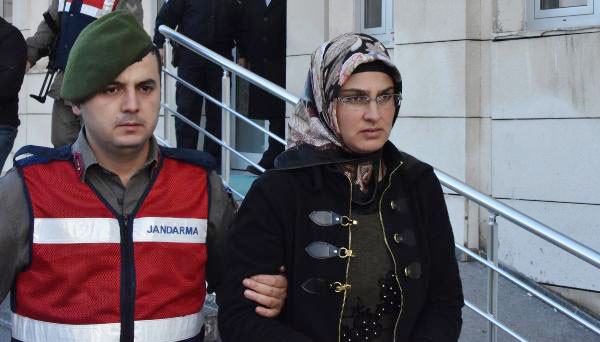 Eşini öldürttüğü katil sevgilisiyle yaptıkları şok etti - Resim: 4