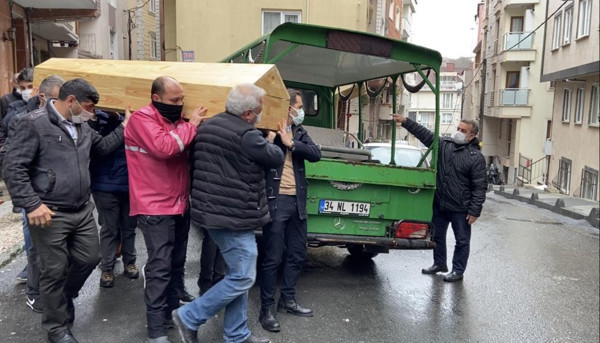 İstanbul'da oğlunun odasına girdi hayatının şokunu yaşadı! 10 tane... - Resim: 0