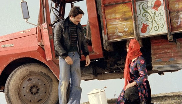 Yeşilçam'ın efsane sahnelerini birde böyle izleyin! - Resim: 4