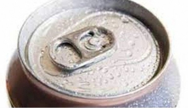 Meğer kutu kolaları bile yanlış içiyormuşuz! İşte yanlış kullandığımız 7 eşya - Resim: 6