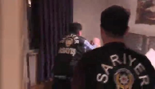 Beşiktaş'ta uyuşturucu satıcısı otel odasında kıskıvrak yakalandı - Resim: 1