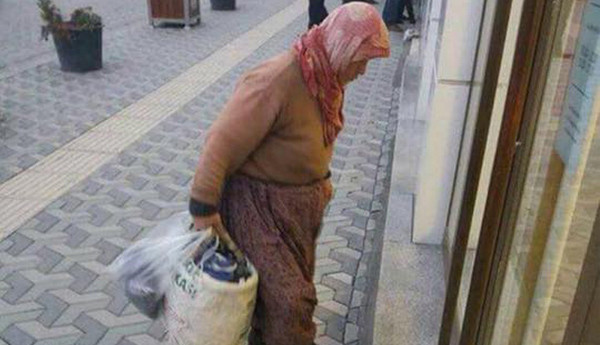 Türkiye onu arıyor? Bankaya çamurlu ayakkabılarını çıkarıp giren kadın - Resim: 1