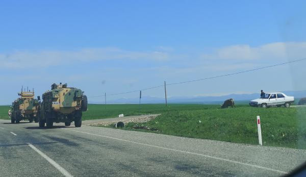 Son dakika Diyarbakır'da PKK saldırısı 5 sivil şehit oldu - Resim: 2