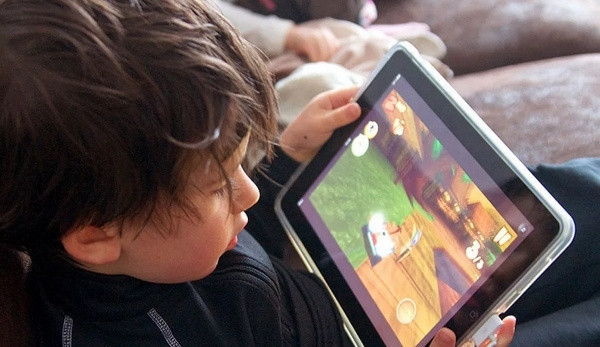 Her zaman fayda sağlamıyor! İşte çocukları ölüme sürükleyen dijital tehlike... - Resim: 0