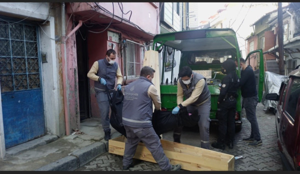 İstanbul'da ev sahibi 15 gündür haber alamadı! Eve giren ekipler şok oldu: Salonda... - Resim: 0