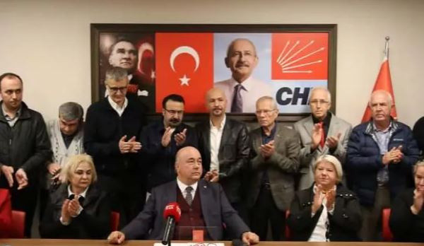 CHP Tekirdağ İl Yönetim Kurulundan 18 kişi istifa etti! Öztrak talimat verdi iddiası - Resim: 0