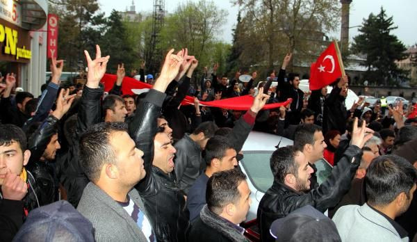 Akiller toplantısını Ülkücüler bastı - Resim: 3