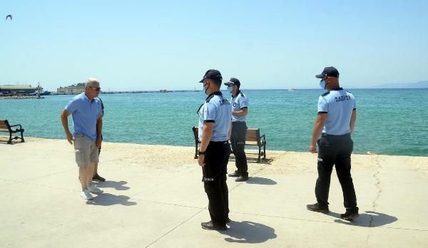 Aydın Kuşadası'nda plajlardaki yoğunluktan sosyal mesafe kalmadı - Resim: 3
