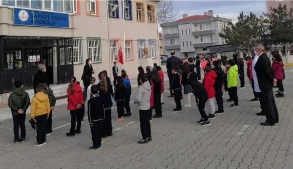 Okullarda vakalar patladı! Yüz yüze eğitime 14 gün ara verildi - Resim: 1
