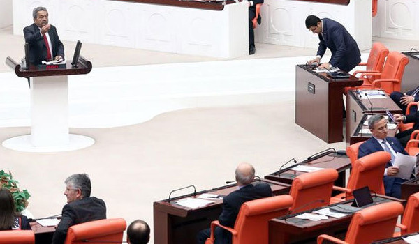 CHP'li Genç'e sırtını döndü - Resim: 3