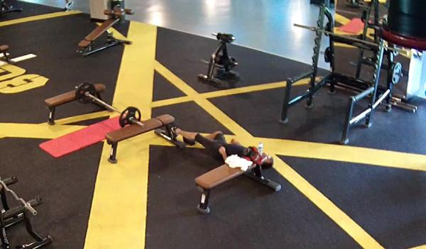 Azeri Savcı'nın ölümüyle ilgili şok iddia eşi mi zehirledi? - Resim: 1