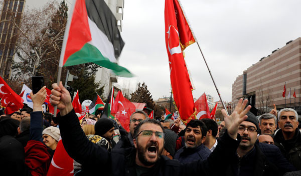 ABD Büyükelçiliği çatısında neler oluyor? Ne işi var orada? - Resim: 4