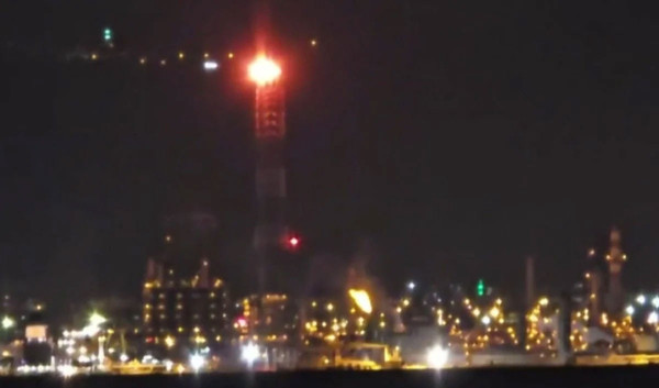 TÜPRAŞ İzmit rafinerisinde patlama meydana geldi - Resim: 0