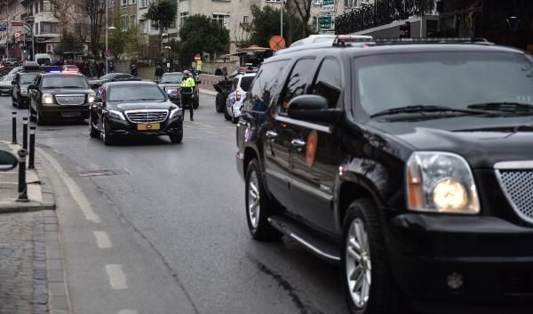 Cumhurbaşkanı Erdoğan, anne ve babasının mezarlarını ziyaret etti - Resim: 1