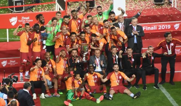 Ziraat Türkiye Kupası şampiyonu Galatasaray kupasını aldı - Resim: 3