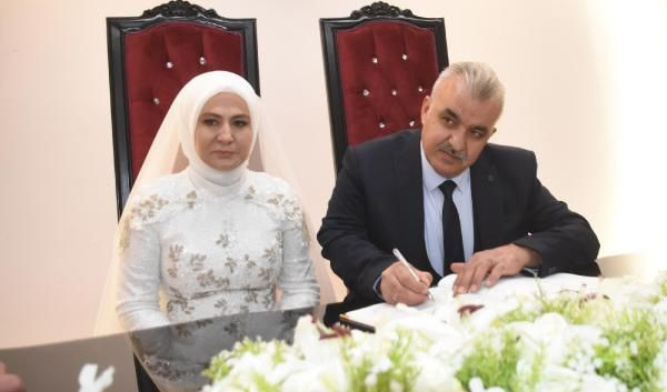 Kayseri'de film gibi olay! 1986'da nişanlandılar, 35 yıl sonra evlendiler - Resim: 1