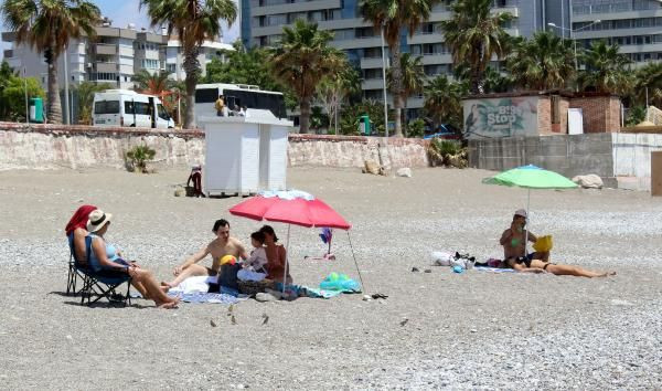Tam kapanmanın son gününde Antalya'da turistler denizin keyfini çıkardılar - Resim: 3