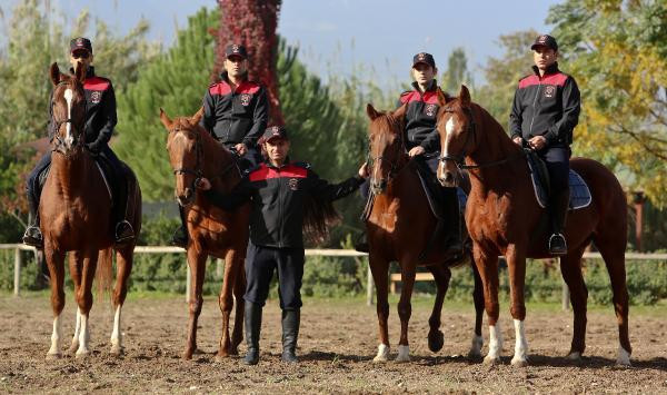 Yer Hollanda ya da Avusturya değil Türkiye! İşte atlı polisler - Resim: 4