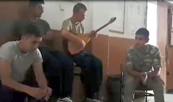 Selde şehit olan askerin söylediği türkü yürek dağladı! - Resim: 4