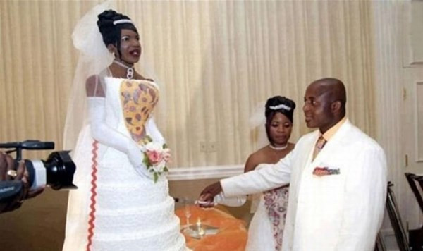 Böylesini daha önce ne gördünüz ne duydunuz düğünde bir anda... - Resim: 1