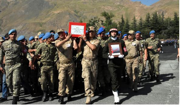 Minik Mustafa ve annesi cennete yürüdü gözyaşları sel oldu - Resim: 1