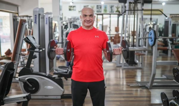 Resmen eridi! 7 ayda 37 kilo verdi lisanslı fitness sporcusu oldu - Resim: 1