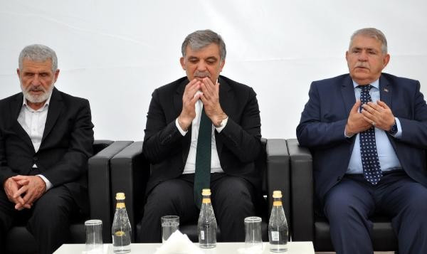 Abdullah Gül'e iki sürpriz isimden taziye ziyareti! - Resim: 1