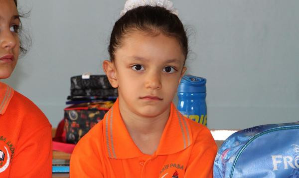 Azra'yı hatırladınız mı? Mucize bebek okullu oldu - Resim: 2