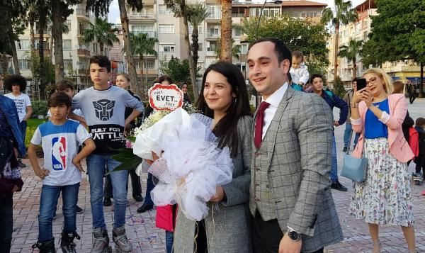 Hatay'da sürpriz evlilik teklifi: Böylesi görülmedi! - Resim: 4