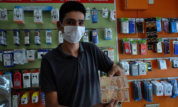 Gaziantep'te hatalı parayı görünce şaşkına döndü! Başına talih kuşu kondu - Resim: 0