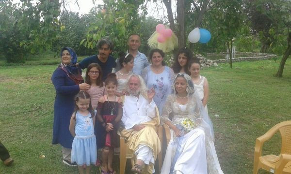 Hasan Mezarcı'dan bir acayip düğün - Resim: 4