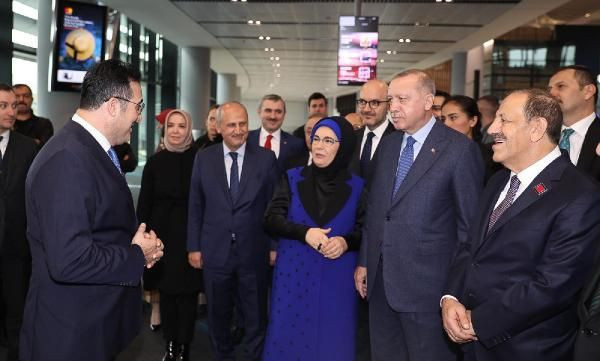 50 milyonuncu yolcuya sürpriz! Erdoğan minik kızın elini öptü - Resim: 4