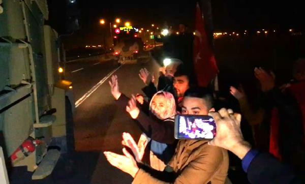 Afrin'e giden askere duygulandıran sürpriz! - Resim: 1