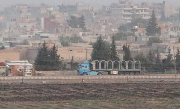 YPG'li teröristler hazırlanıyor! Beton bloklarla tünel inşası görüntülendi - Resim: 1
