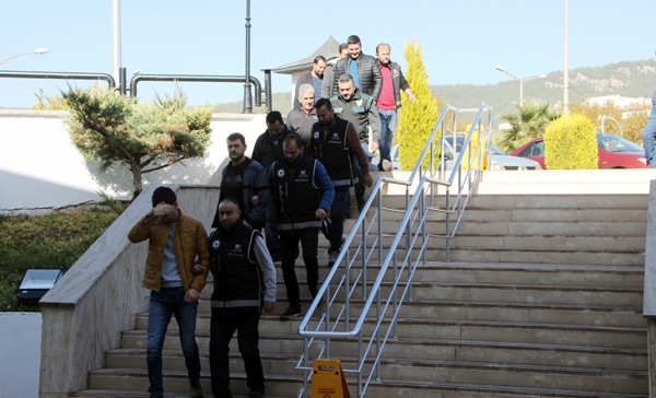 Flaş Bylock gözaltıları! Polis, öğretmen, hakim ve memurlar... - Resim: 2