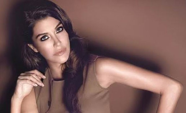 Deniz Akkaya saldırıya uğradı! - Resim: 4