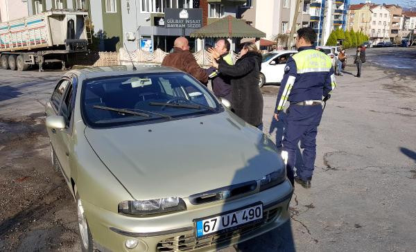 Alkol alıp kaza yaptı! Suçu eşinin üzerine atmaya çalışınca... - Resim: 2