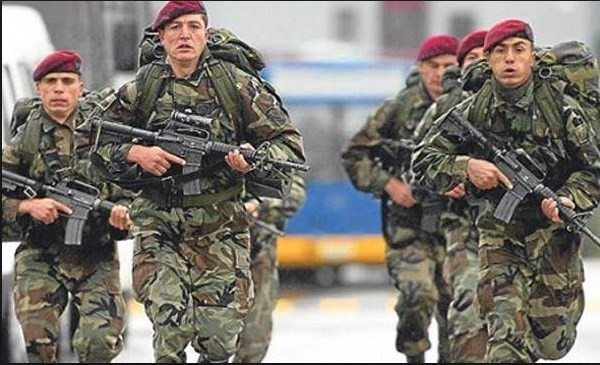 750 Bordo Bereli El Bab'da ev ev DEAŞ'lı arıyor - Resim: 4