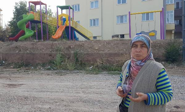 Çocuk parkı aileleri isyan ettirdi: Görenleri şaşırtan kaydırak! - Resim: 3