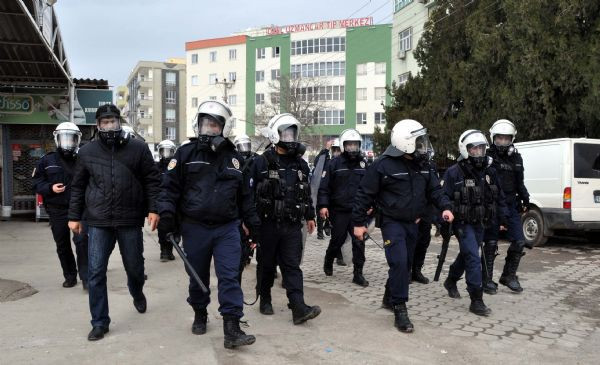 BDP'lilerin etkinliğinde olay çıktı - Resim: 4