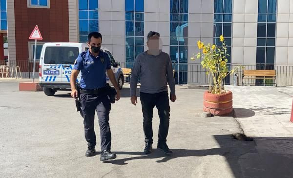 Sivas'ta okul bahçesine park tartışması! Müdürü darp etti - Resim: 4