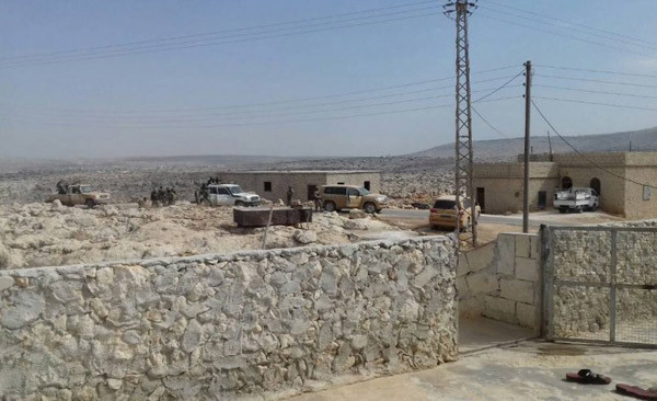 Mehmetçik Suriye'ye geçti! Keşif Timi YPG'yi tepeden izliyor! - Resim: 1