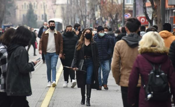 Vaka sayısı yükselen Eskişehir'de yeni yasaklar! 65 yaş ve üstüne pazar ve toplu ulaşım yasağı - Resim: 3