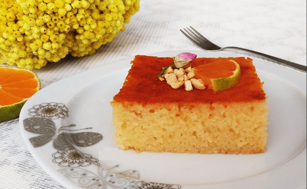 Un olmadan tatlı mı yapılır demeyin! Portakallı revani kaynanayı çatır çatır çatlatacak - Resim: 0