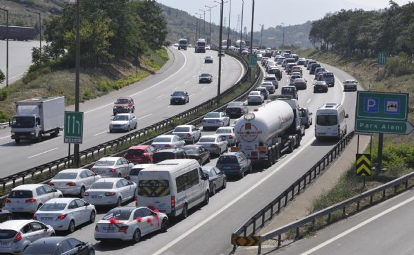 Dönüş yolu kabusu başladı - Resim: 3