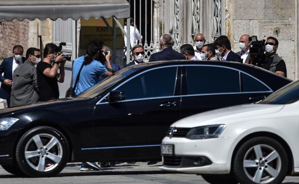 Bakan Ersoy ve Vali Yerlikaya Ayasofya'da incelemelerde bulundu - Resim: 0