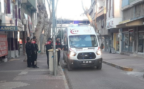 Adıyaman'da alacak verecek tartışması aileyi karıştırdı: Yaralılar var - Resim: 0