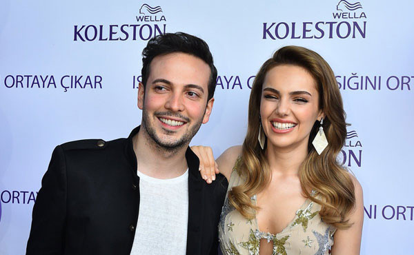 Yıllar sonra bombayı patlattı! Zeynep Koçak'tan eski nişanlısı Oğuzhan Koç'a düğün öncesi olay yaratan gönderme - Resim: 2