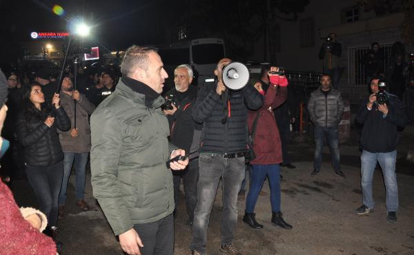 193 günlük hasret bitti! Nuriye Gülmen gözyaşlarıyla karşılandı - Resim: 2