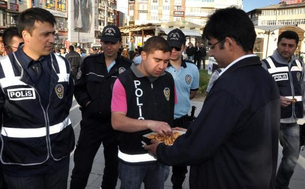 Gezi'de namazlı dualı gece - Resim: 3